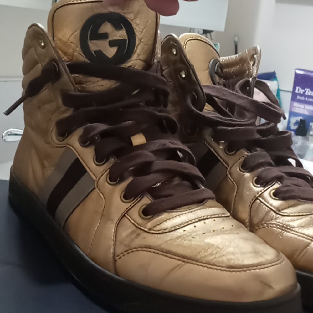 Gucci shoes